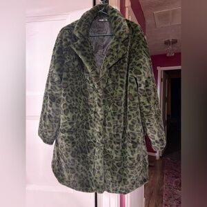 Leopard Print Lined Faux Fur Coat NEW!